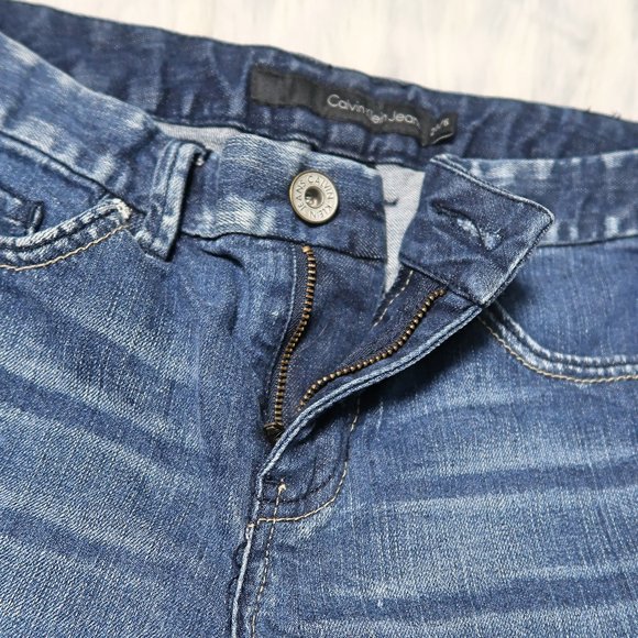 Calvin Klein Mid Rise Denim Shorts 28/6 - Picture 5 of 12